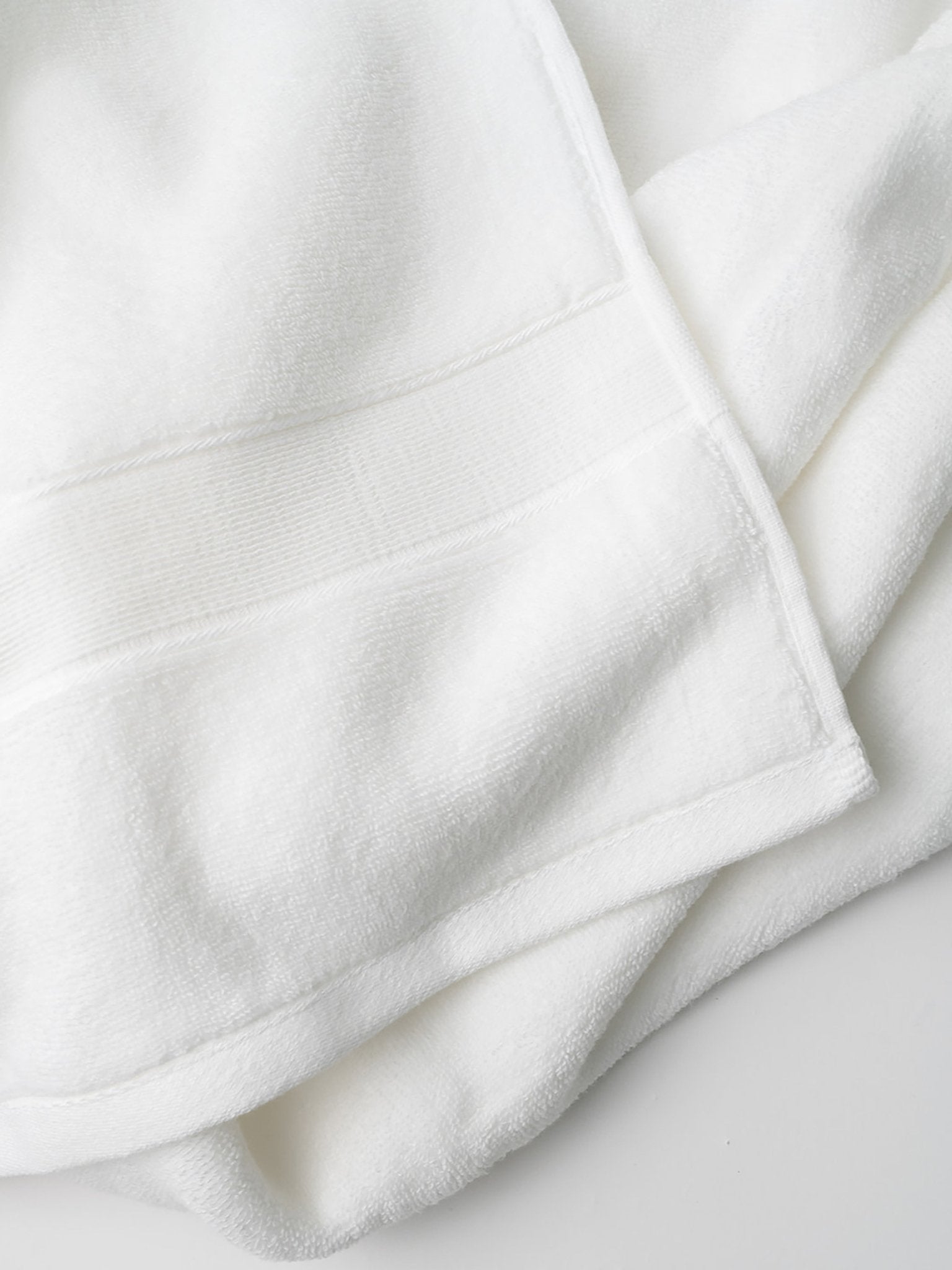 Complete Luxe Bath Bundle by Cozy Earth at Shirley Shoppe