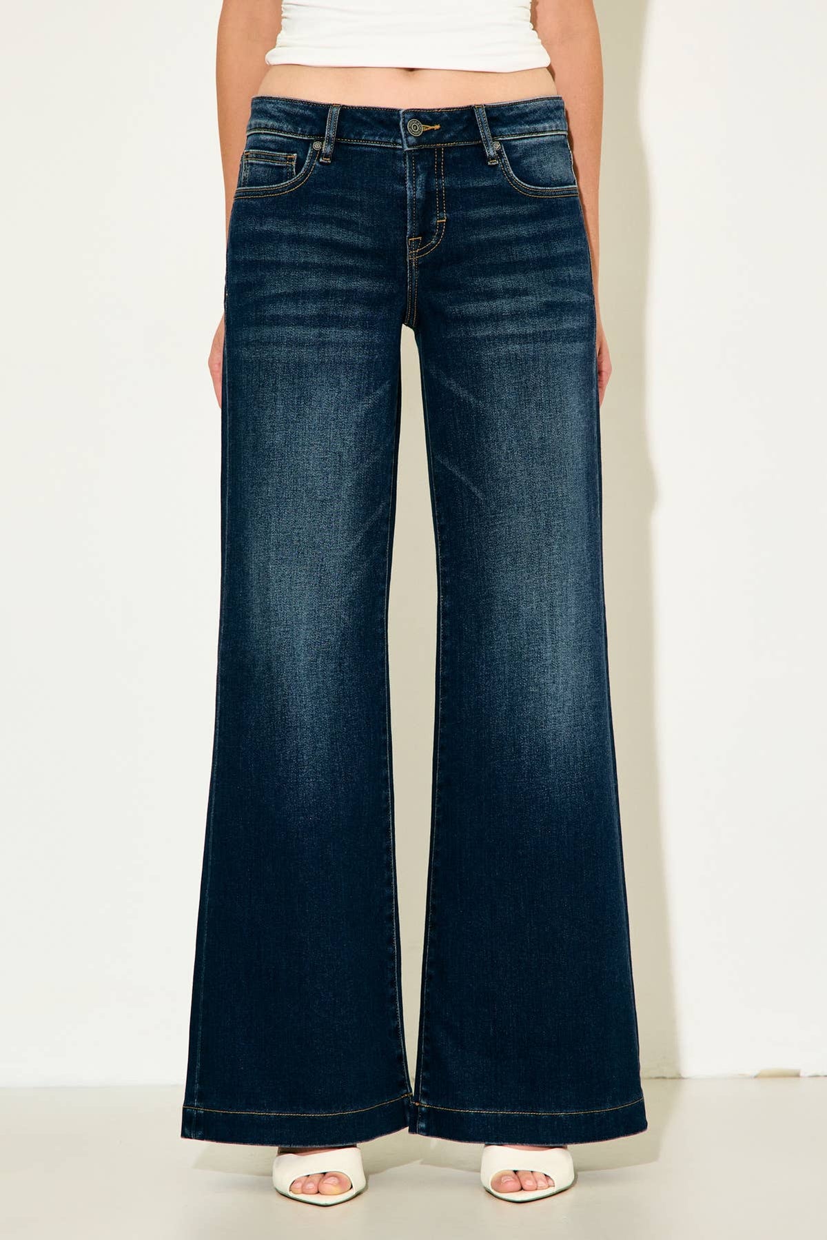 Hidden Jeans Happi Low Rise Comfort Flare in Dark
