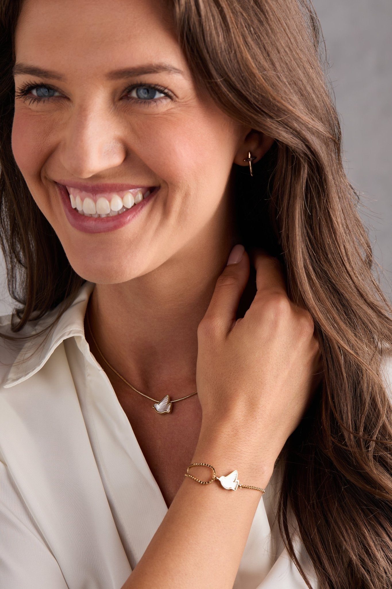 Dove 'Peace' Mother of Pearl Pull Chain Bracelet by ALEX AND ANI at Shirley Shoppe