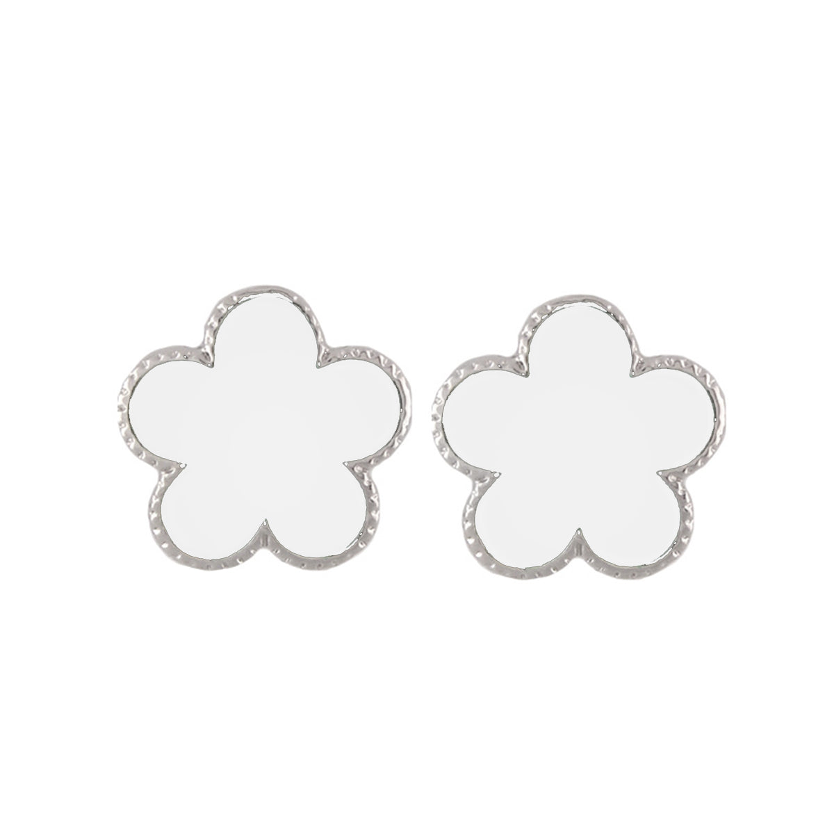 Post Earrings With Daisy Design