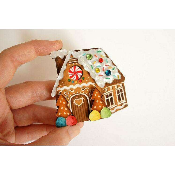 Gingerbread House Brooch by Laliblue