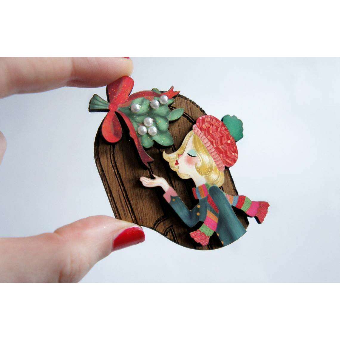 Kiss Me Under the Mistletoe Brooch by Laliblue