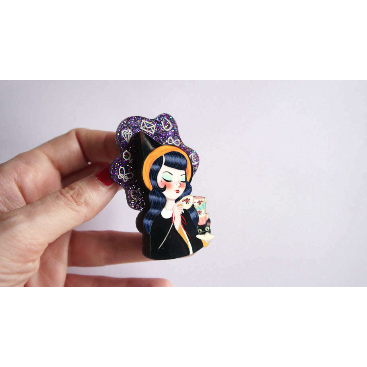 Witch Reading Tasseomancy Brooch by Laliblue