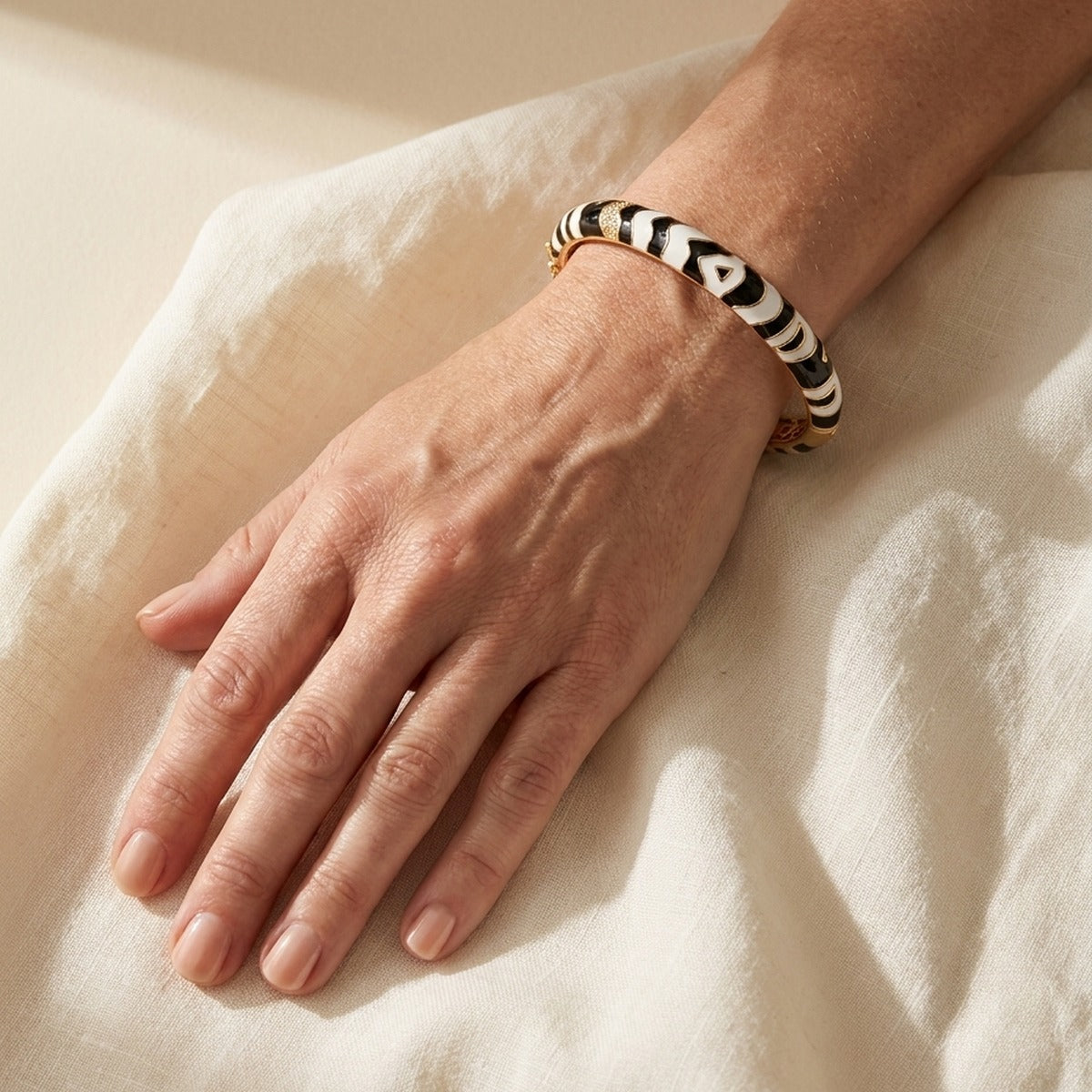 Animal Paradise Bracelet — Zebra Hinge Bangle