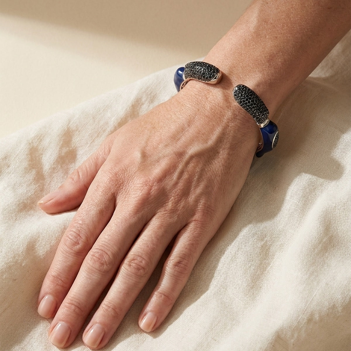 Earth Wind and Fire Bangle — Peaked Pavé Tips