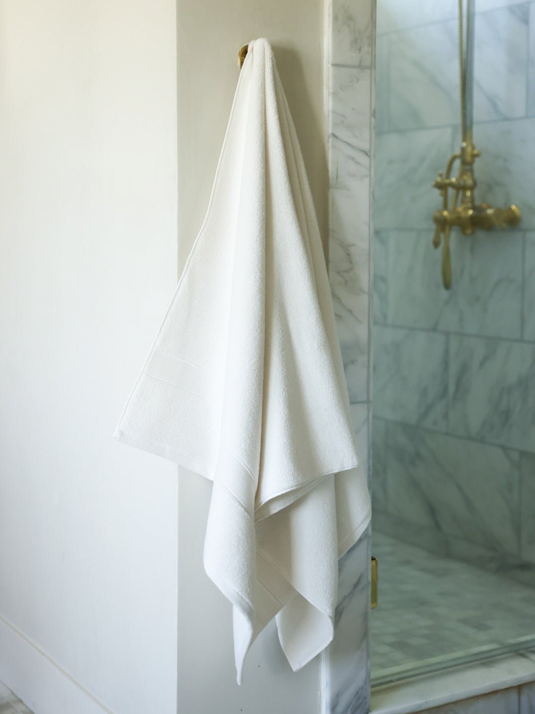 Luxe Bath Sheets by Cozy Earth at Shirley Shoppe