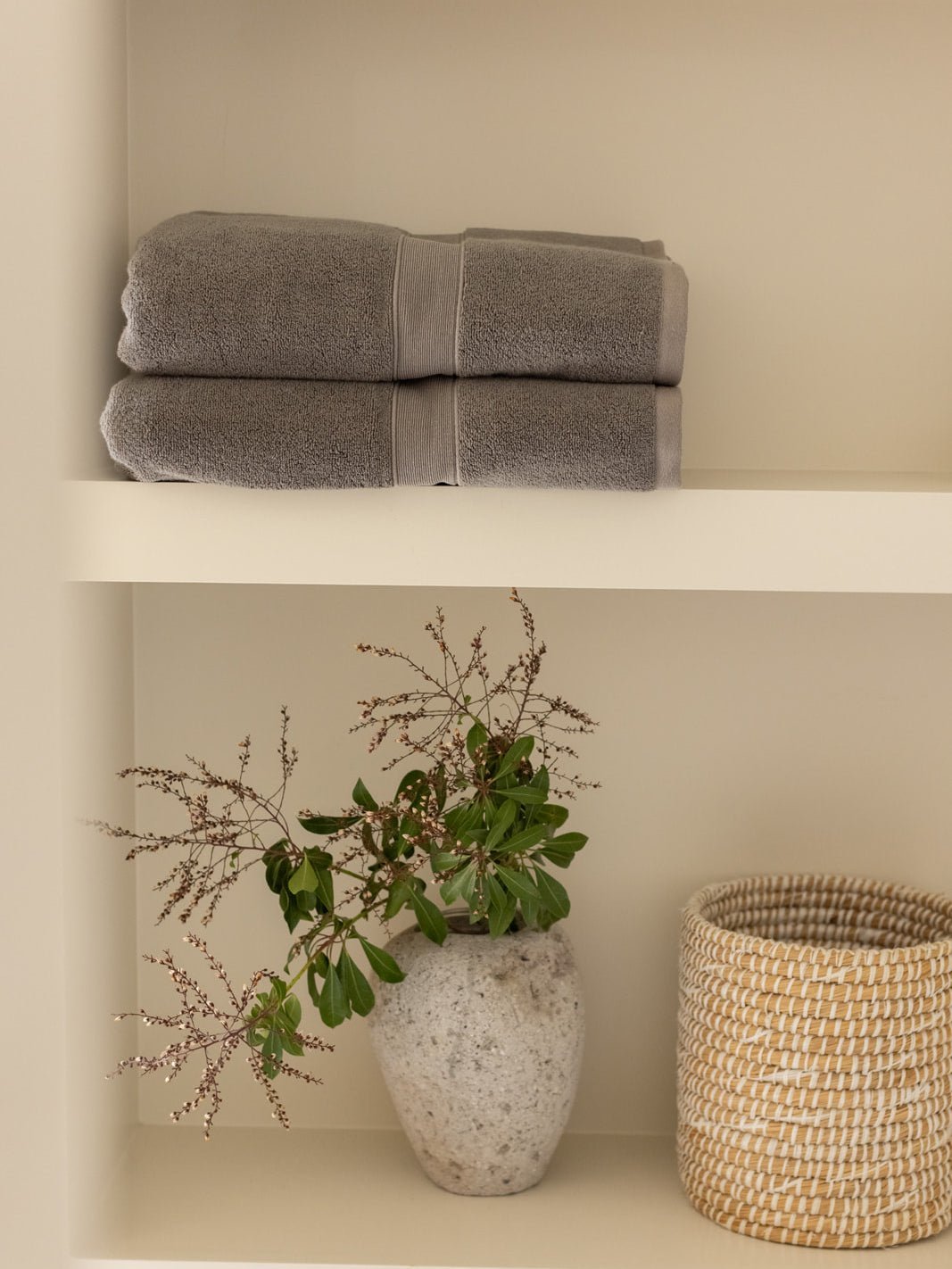 Luxe Bath Towels by Cozy Earth at Shirley Shoppe