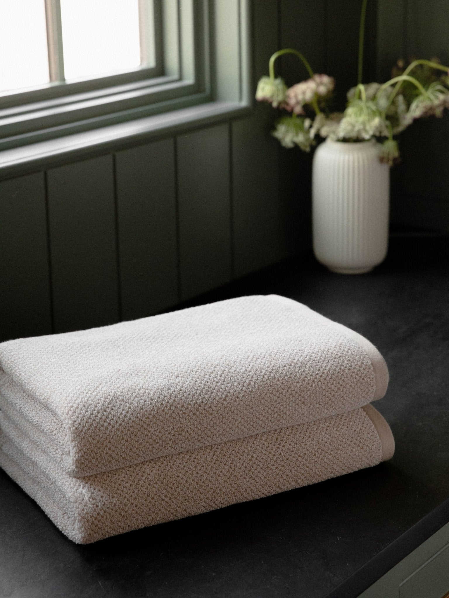 Nantucket Bath Towels by Cozy Earth at Shirley Shoppe