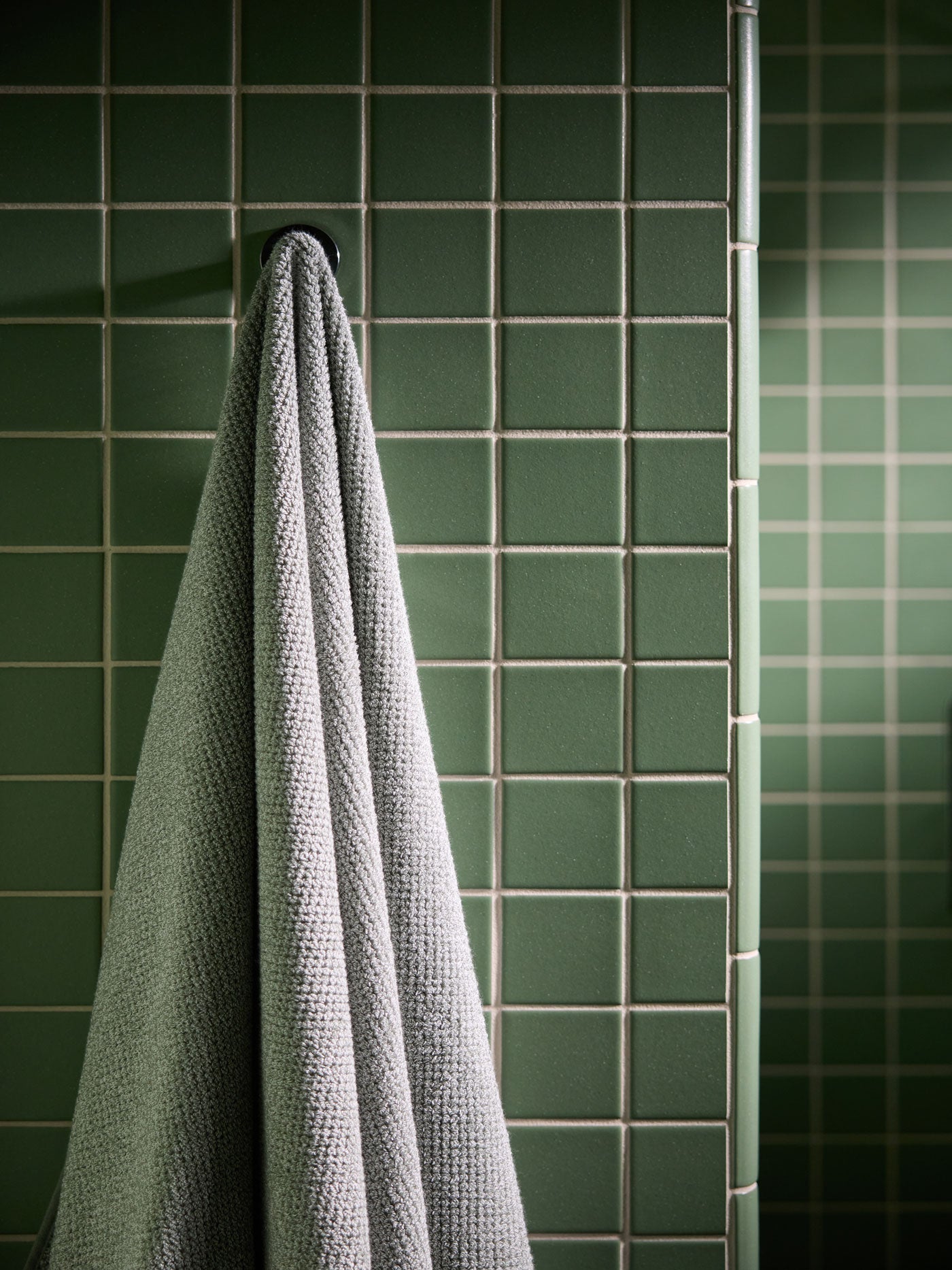 Nantucket Bath Towels by Cozy Earth at Shirley Shoppe