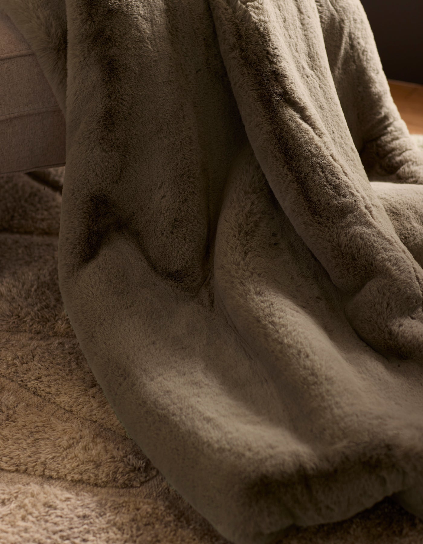 Superplush Cuddle Blanket by Cozy Earth at Shirley Shoppe