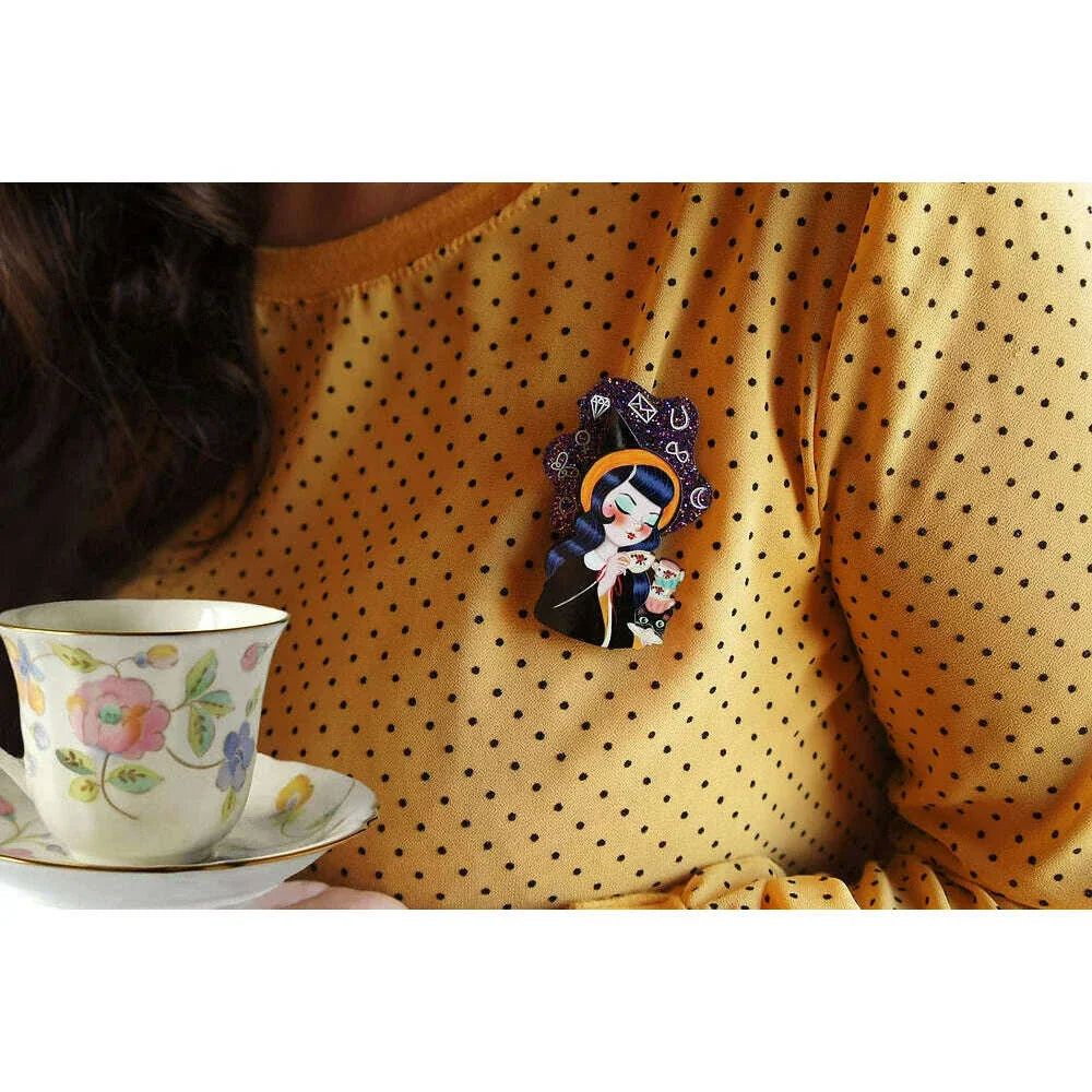 Witch Reading Tasseomancy Brooch by Laliblue