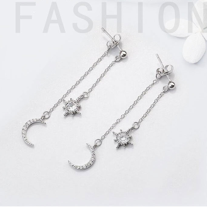 Women's Elegant Star Moon Rhinestone Long Light Rings