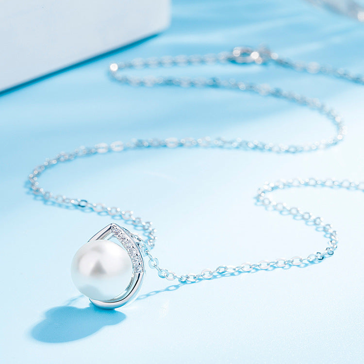 Water Drop Pearl Classic Drop-shaped White Pendant