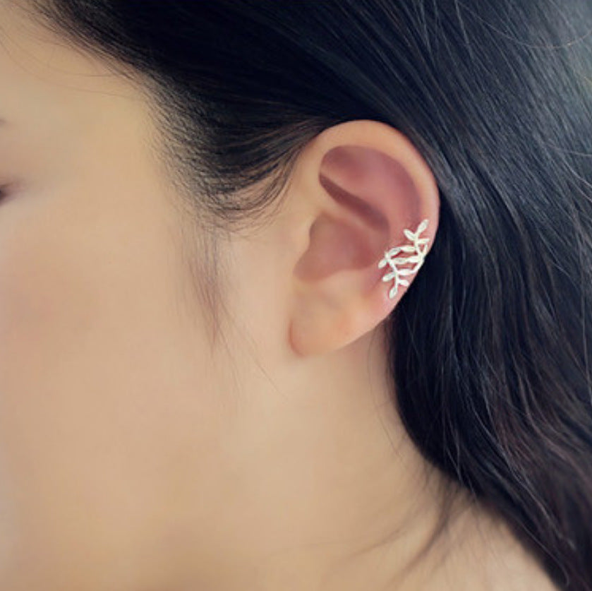Women's & Men's Fashionable Trendy Korean Leaf Shaped Without Ear Clip