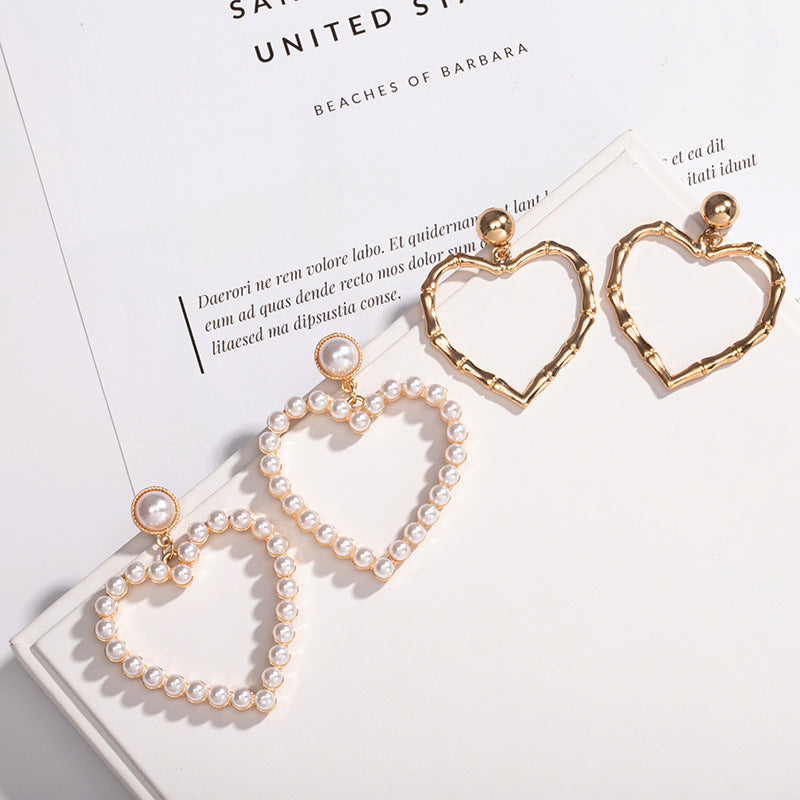 Women's Creative Fashion Retro Exaggerated Heart Love Earrings