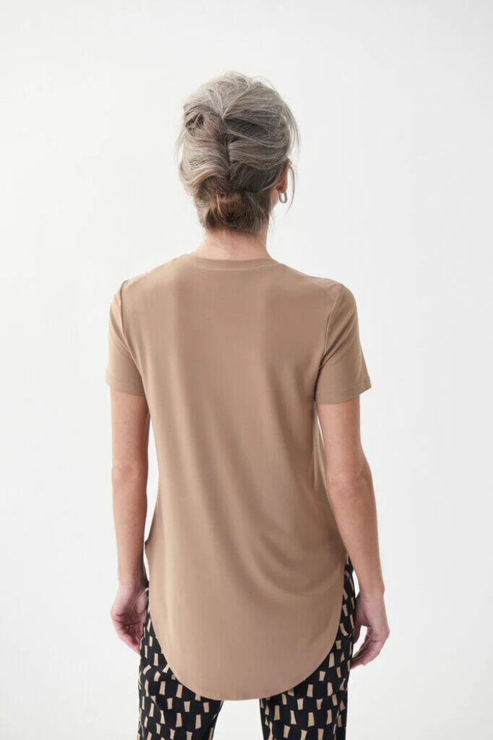 Rounded Hem Short Sleeve Top