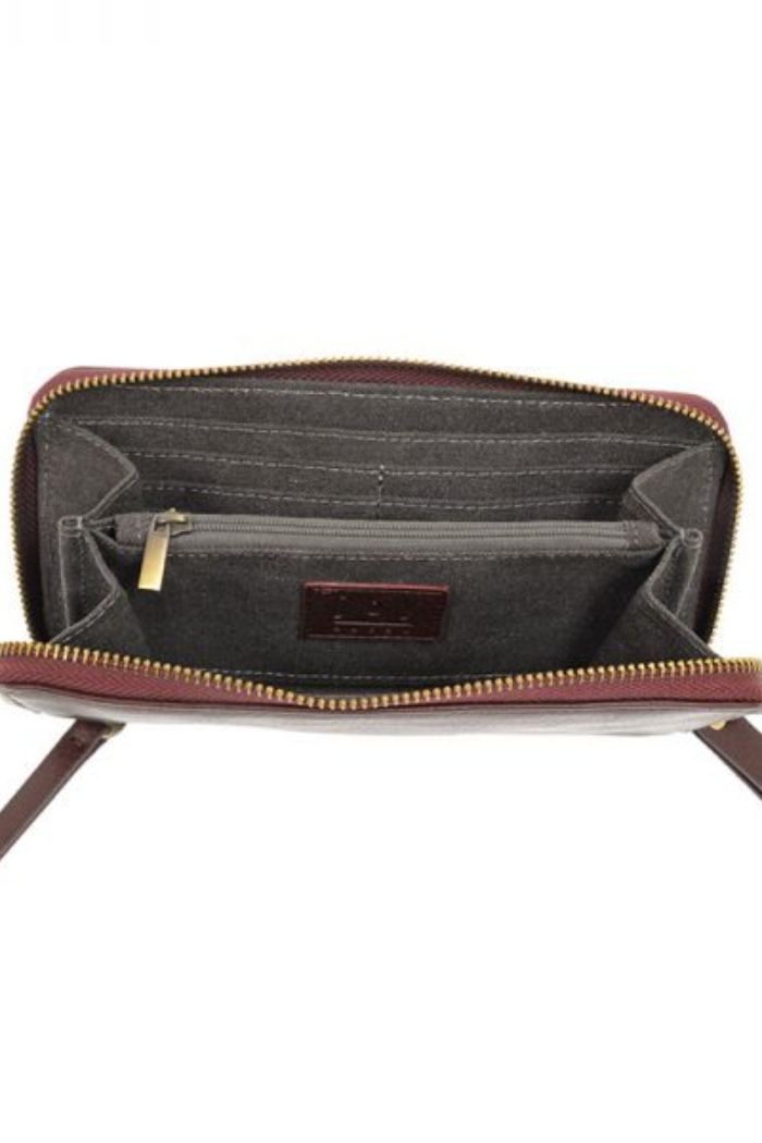 Chloe Zip Around Wallet Wristlet