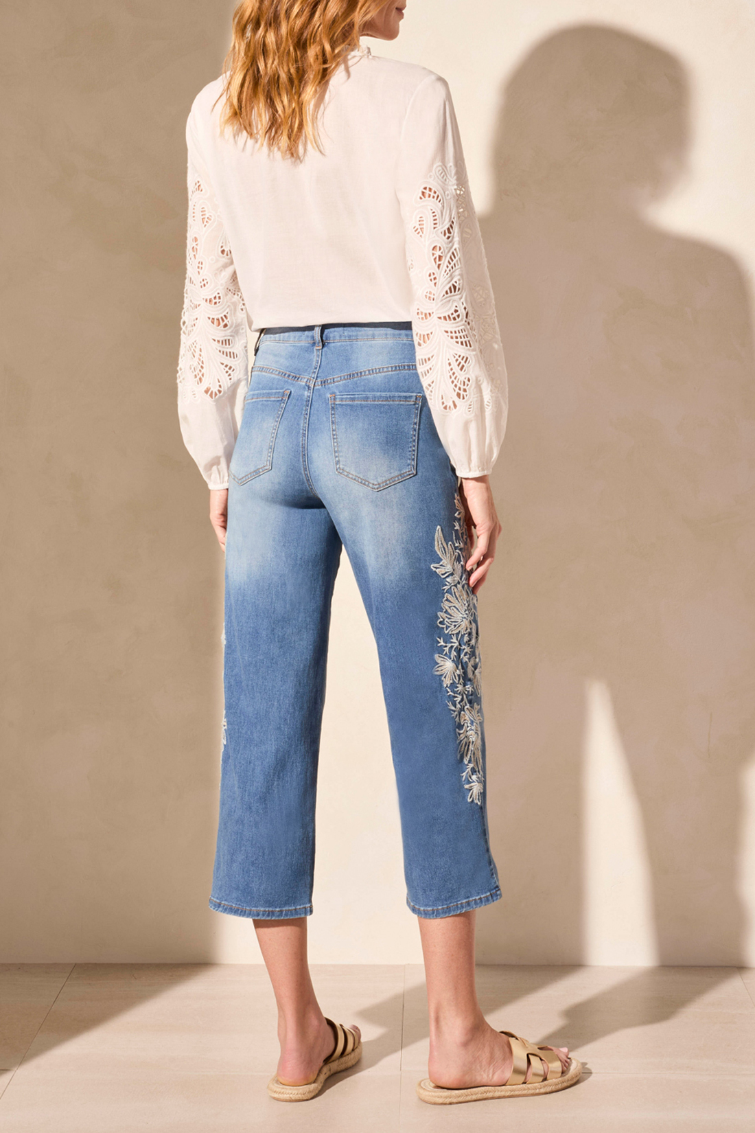 Audrey Girlfriend Crop Jeans w/ Embroider