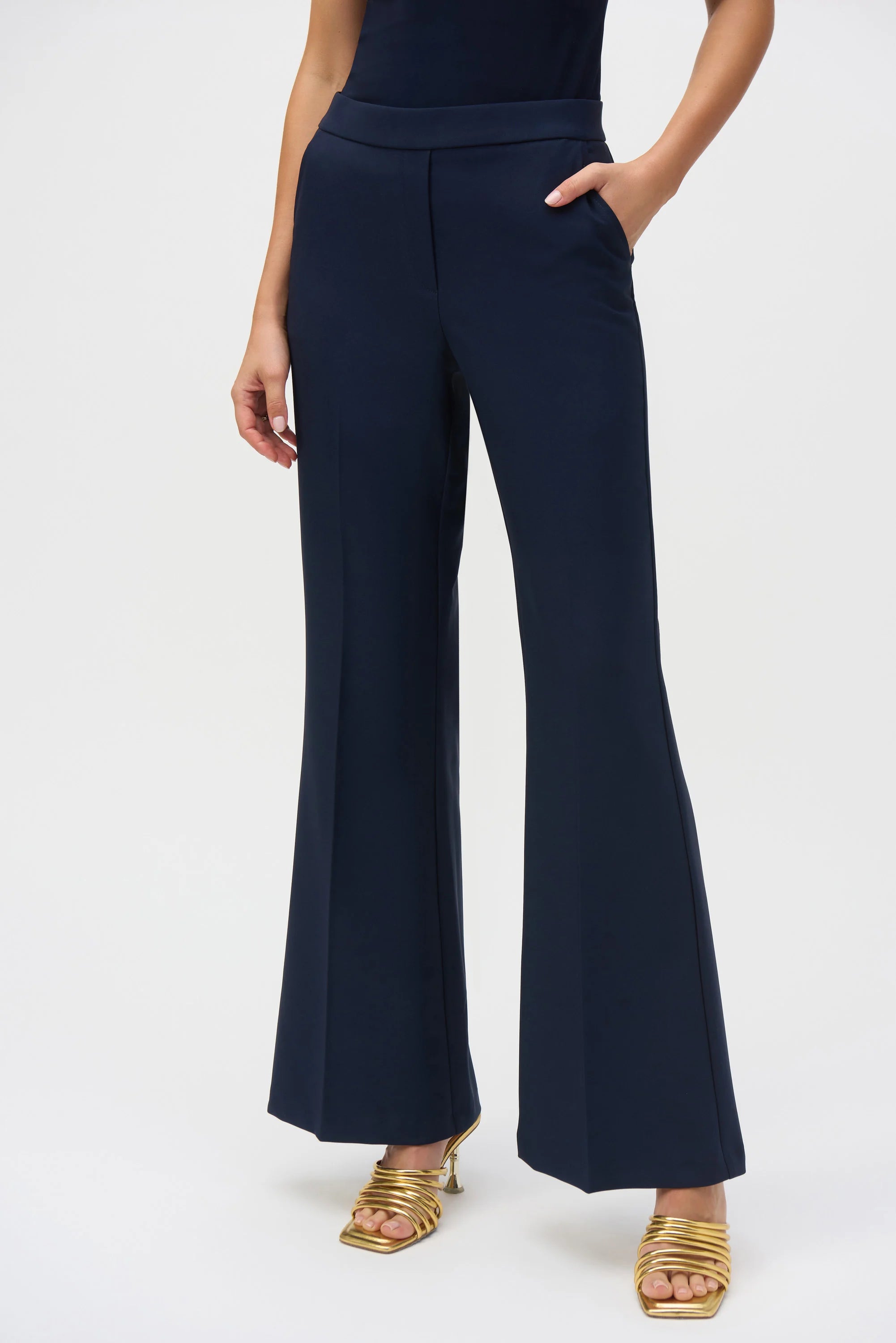 Lux Twill Flared Pull-on Pant