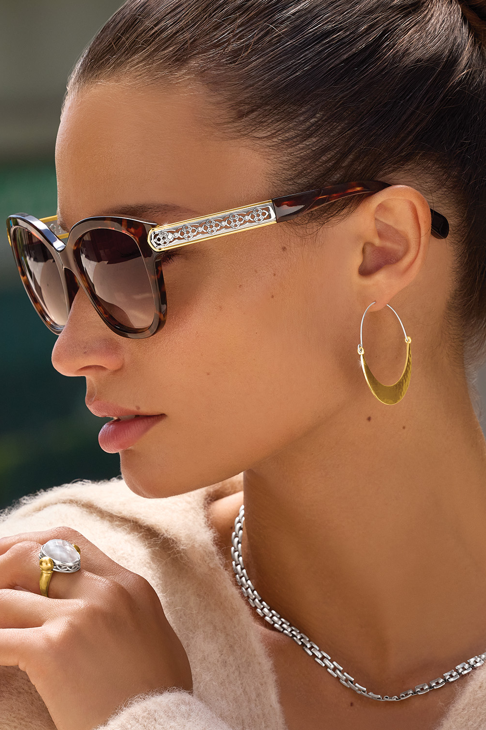 Intrigue Amber Tort Sunglasses