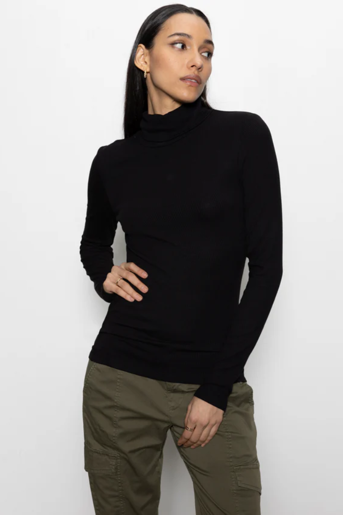 Essential Turtleneck