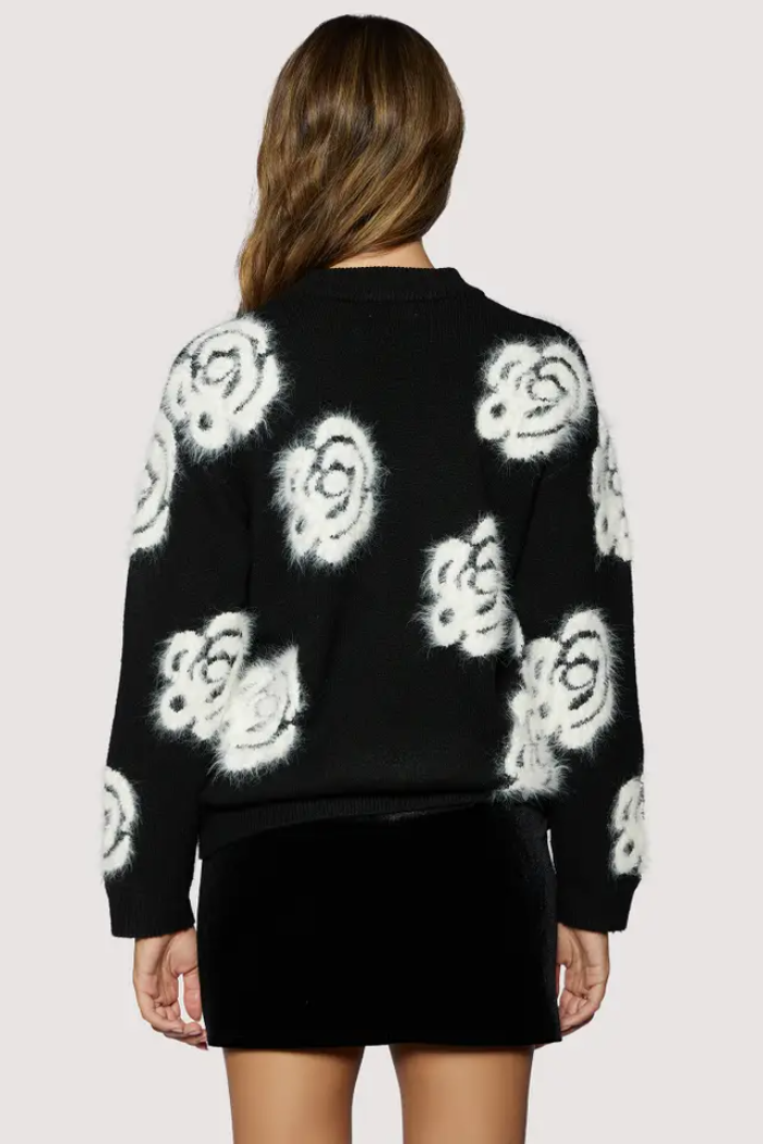 Eva Rose Pullover