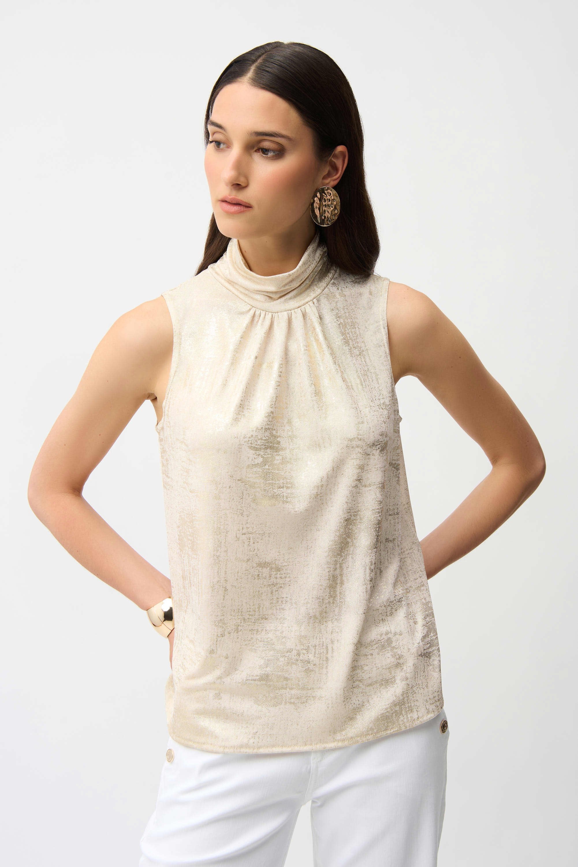 Foiled Knit Straight Sleeveless Top