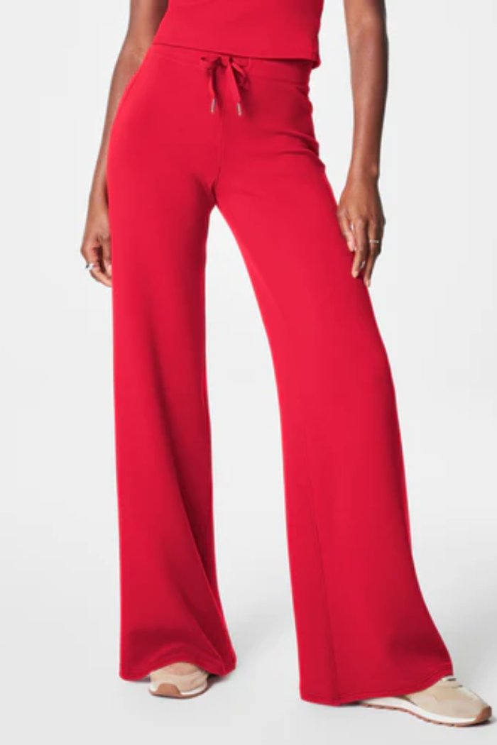 AirEssentials Wide Leg Pant