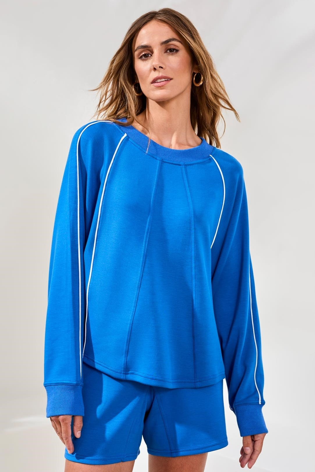 Crew Neck Dolman Top with Piping