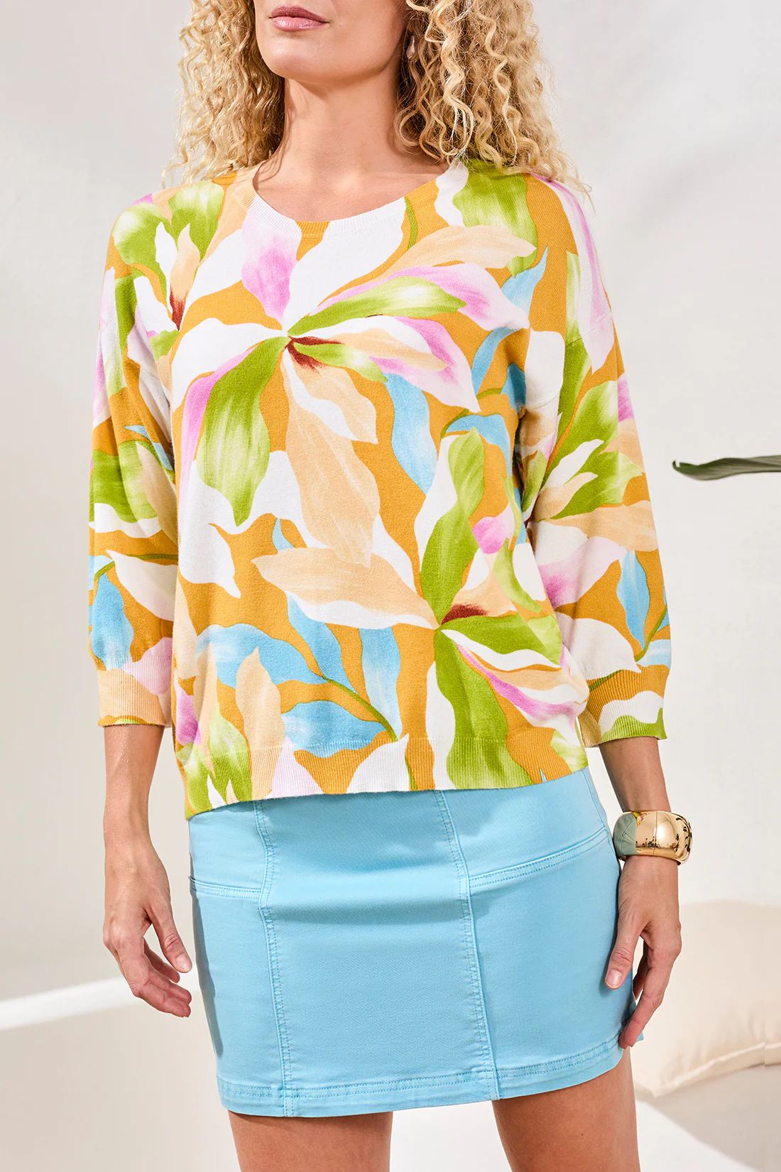 Soft Yarn Three-Quarter Sleeve Crewneck Sweater