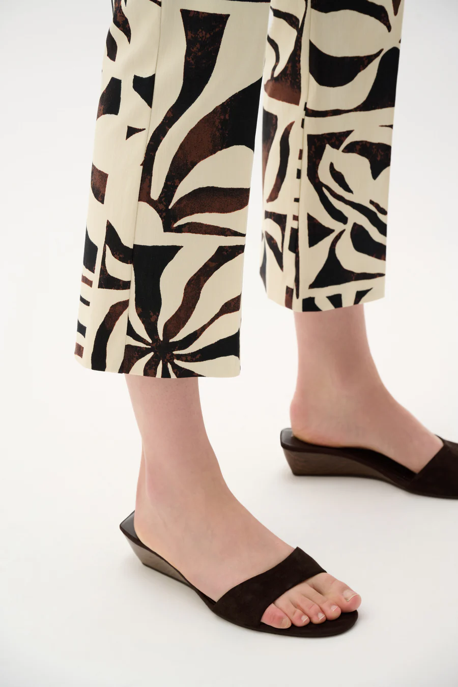 Millennium Tropical Print Flared Pull-On Pants