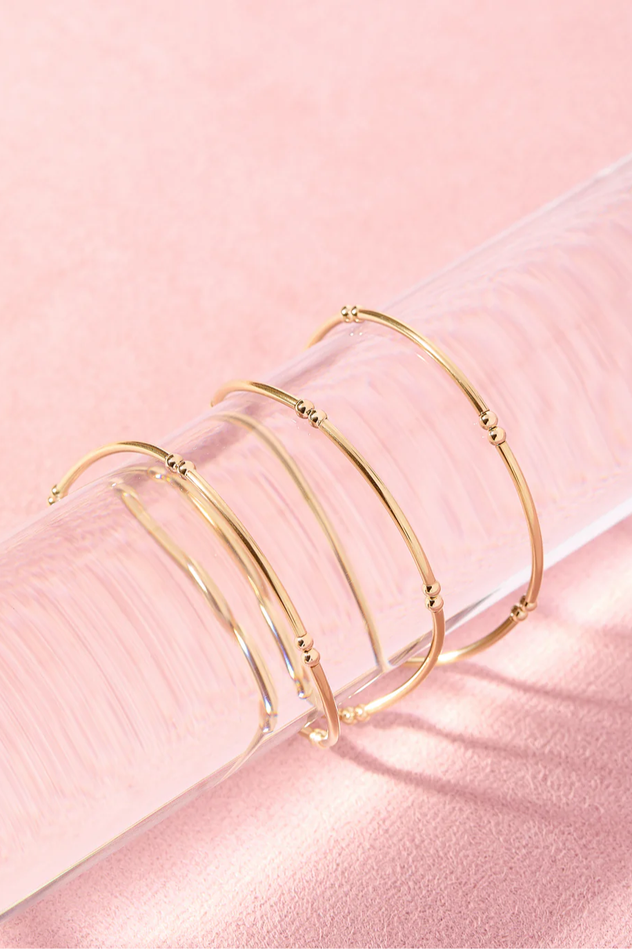 Mollie Bar Bracelet in Gold