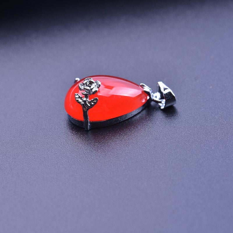 Ethnic Red Green Water Drop Chalcedony Surrounding Diamond Pendant