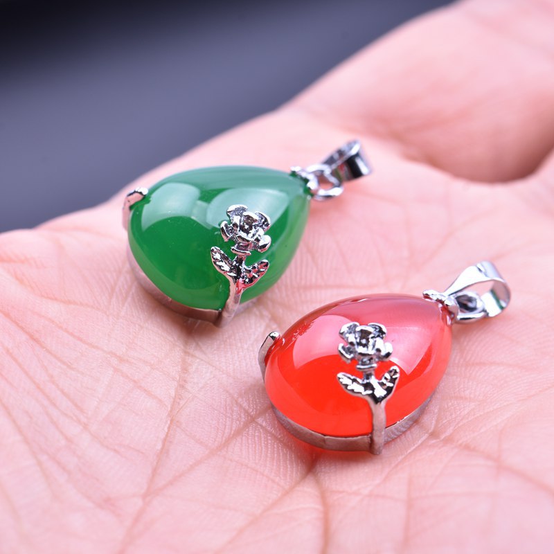 Ethnic Red Green Water Drop Chalcedony Surrounding Diamond Pendant