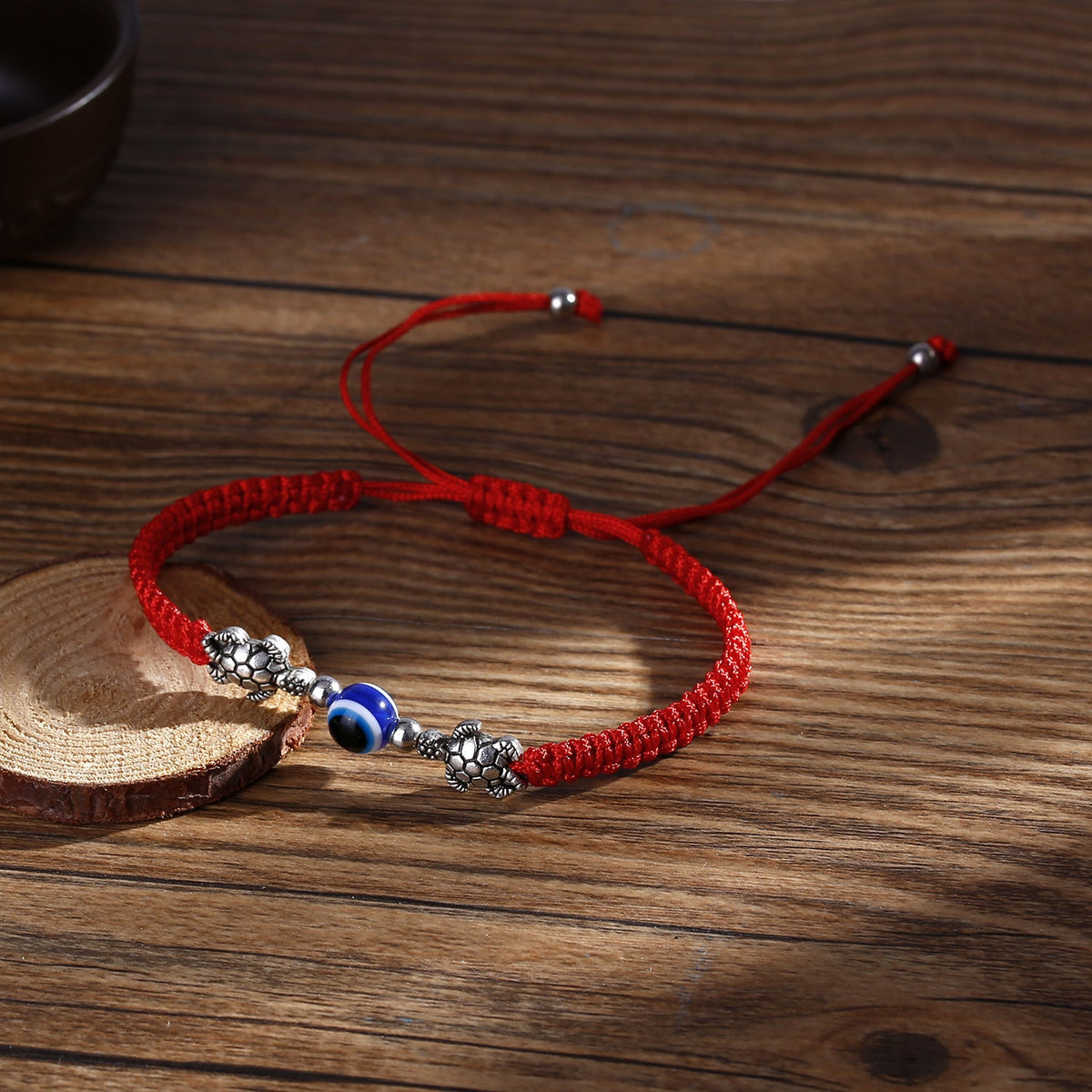 Women's Blue Eyes Fashion Simple Palm Chain Artistic Adjustable Carrying Bracelet