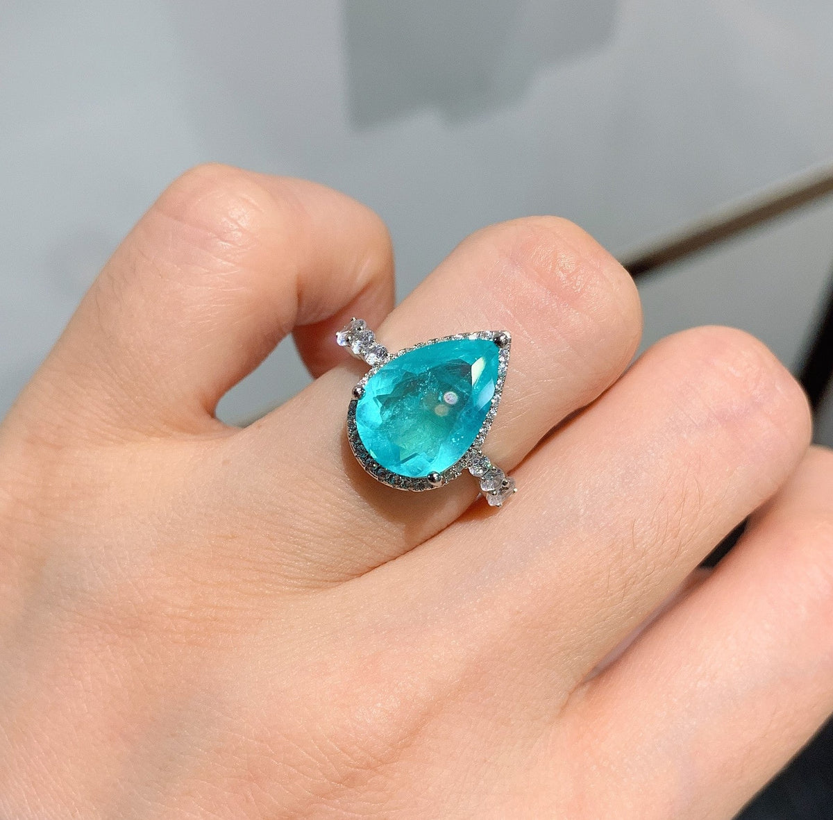 Classy Sheng Colored Gems Simulation Paraiba Jewelry Set
