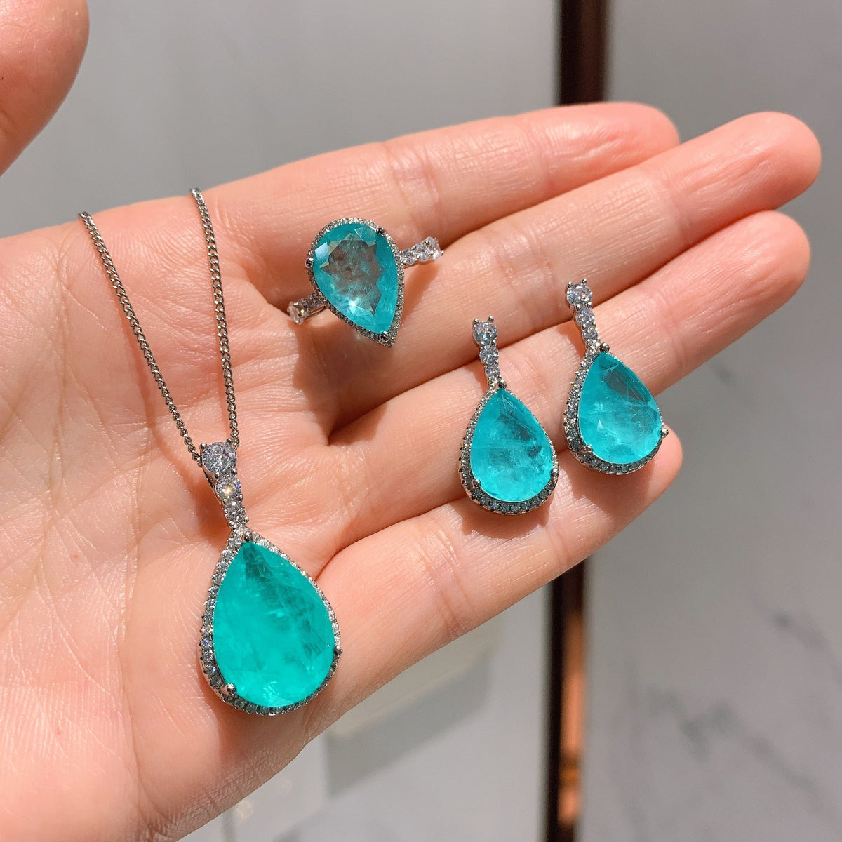 Classy Sheng Colored Gems Simulation Paraiba Jewelry Set