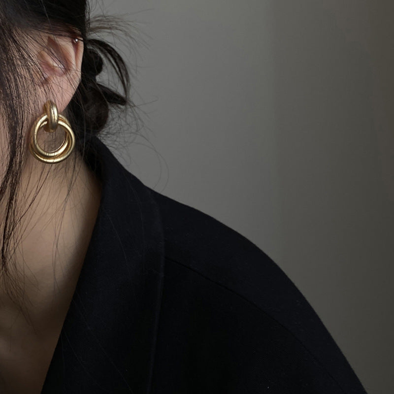Sier Needle Vintage Golden Geometric Circle Minority Earrings