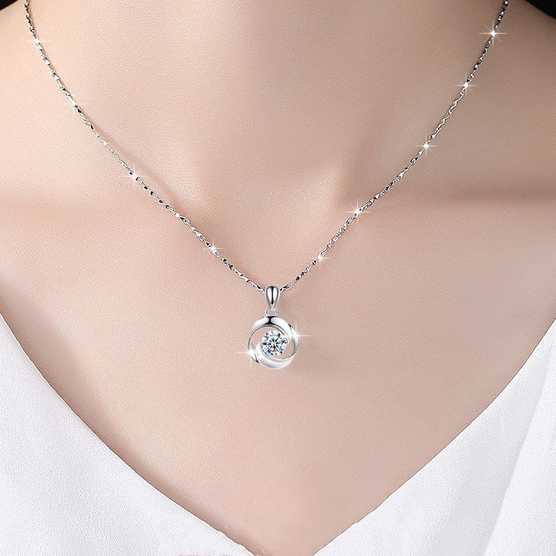 Women's Clover Rotating Rose Diamond Inlaid Clavicle Chain Pendants