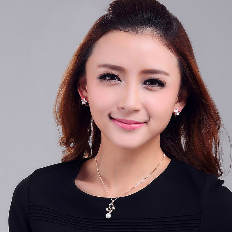 Zircon High-grade Temperament Small Female Fashion Stud Earrings
