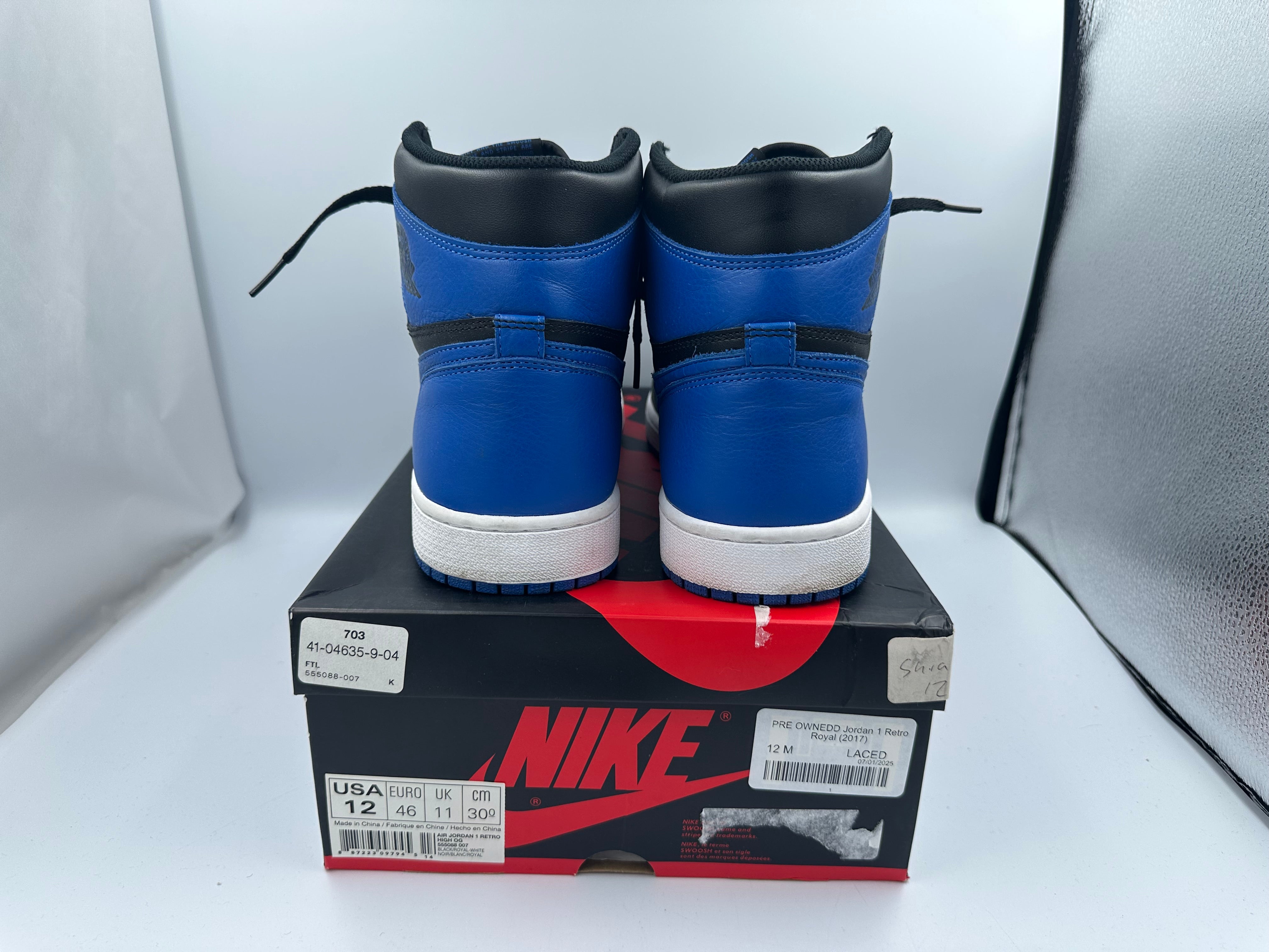 PRE OWNEDD Jordan 1 Retro Royal (2017)