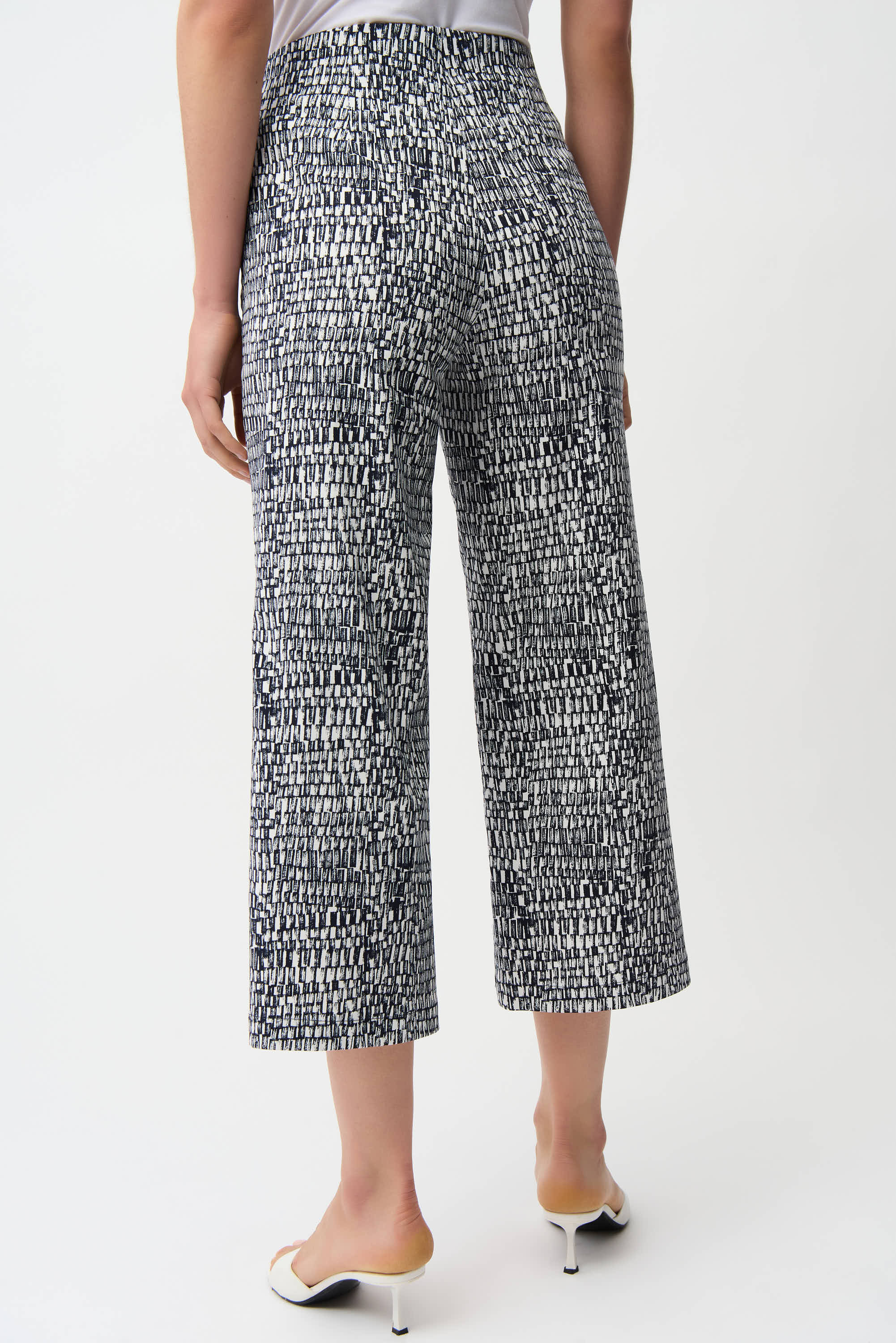 Joseph Ribkoff Abstract Print Pull-On Culotte Style 261002