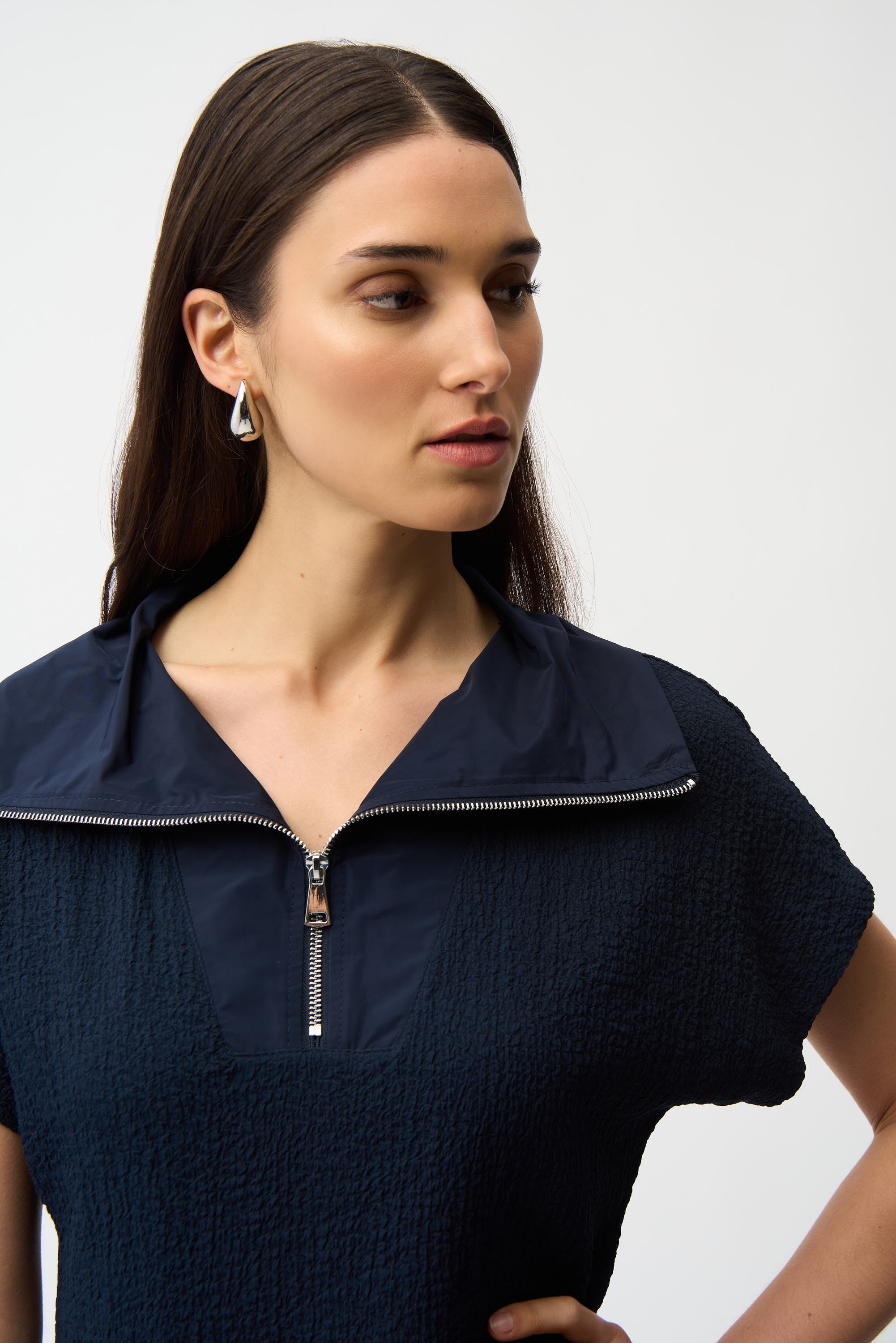 Joseph Ribkoff Seersucker Boxy Top With Memory Collar Style 261017