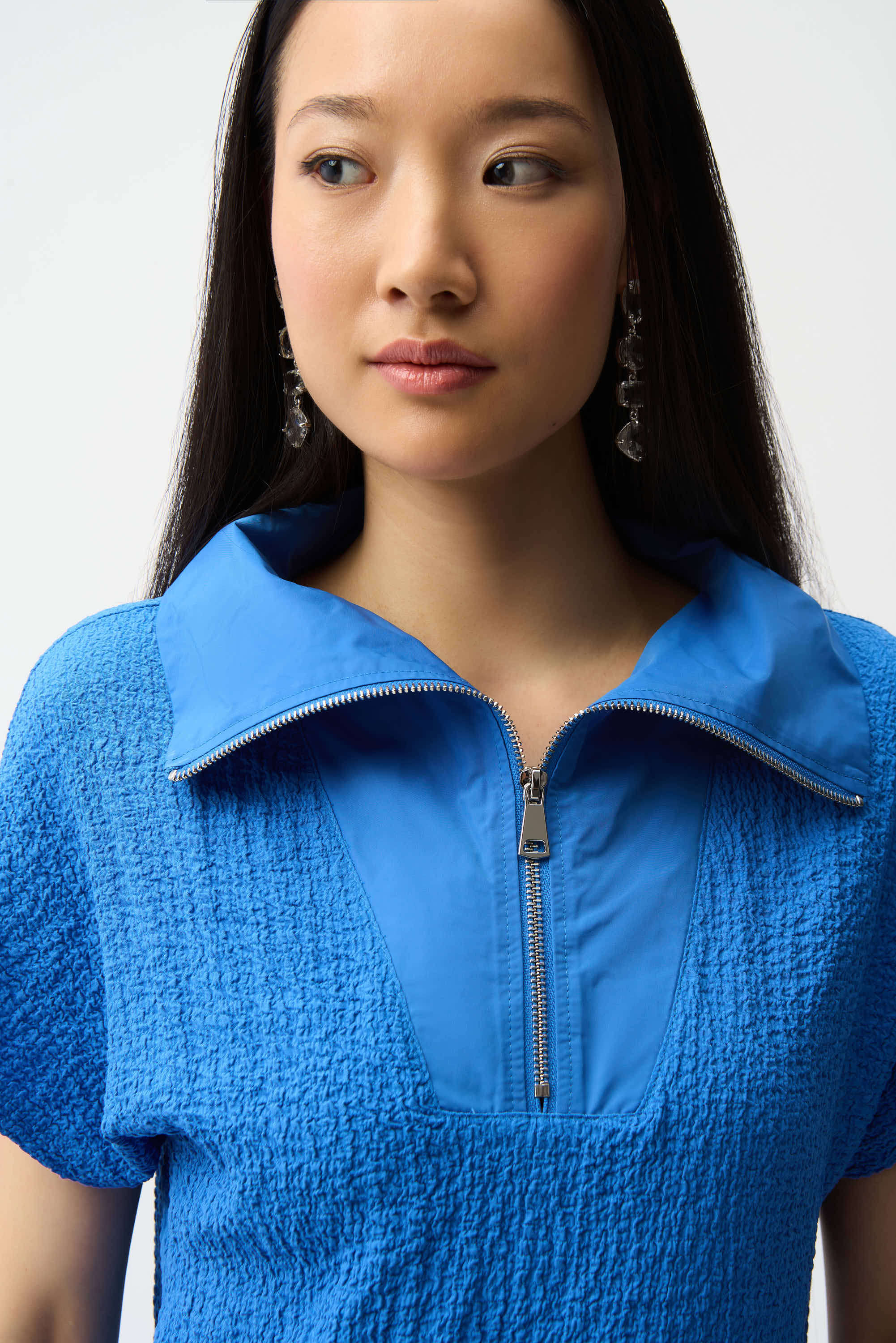 Joseph Ribkoff Seersucker Boxy Top With Memory Collar Style 261017