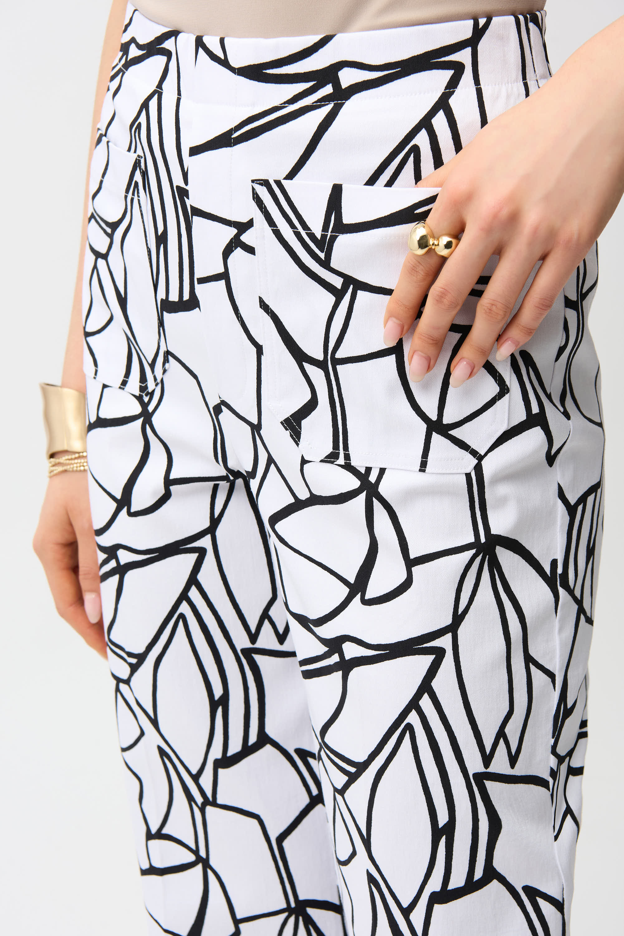 Joseph Ribkoff Millennium Abstract Print Wide Leg Pull-On Pants Style 261026