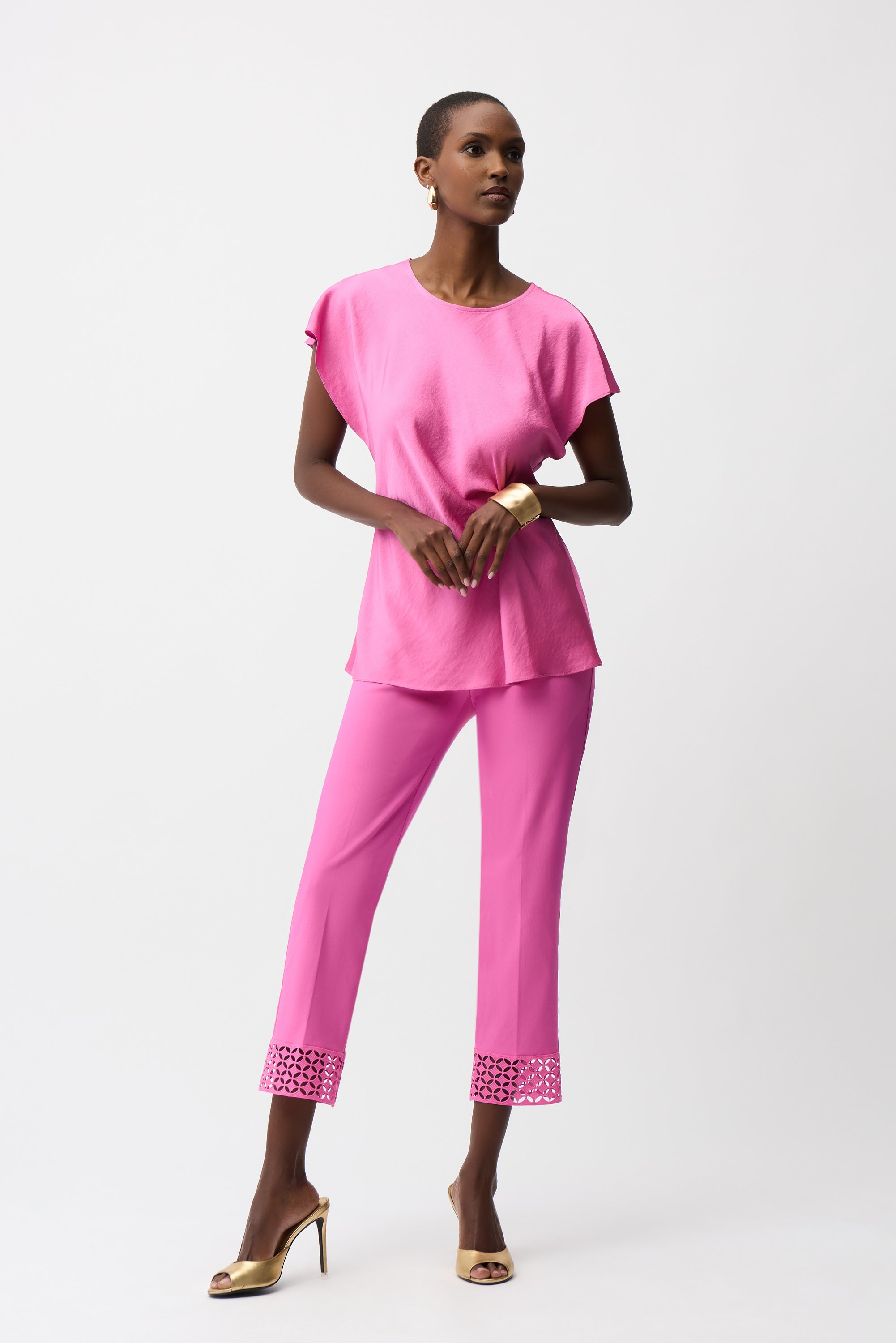 Joseph Ribkoff Pull-On Crop Pants With Guipure Detail Style 261159