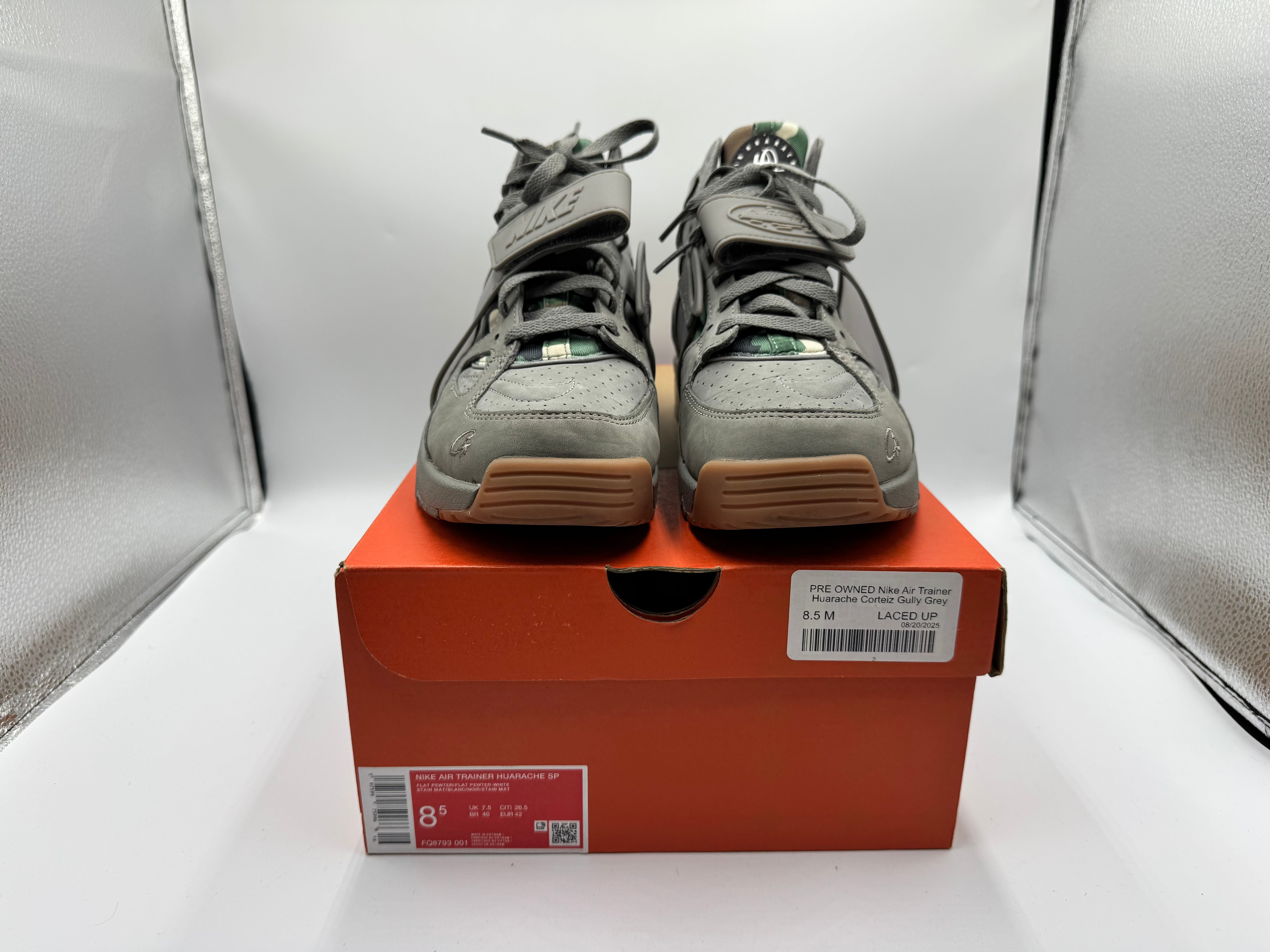 PRE OWNED Nike Air Trainer Huarache Corteiz Gully Grey
