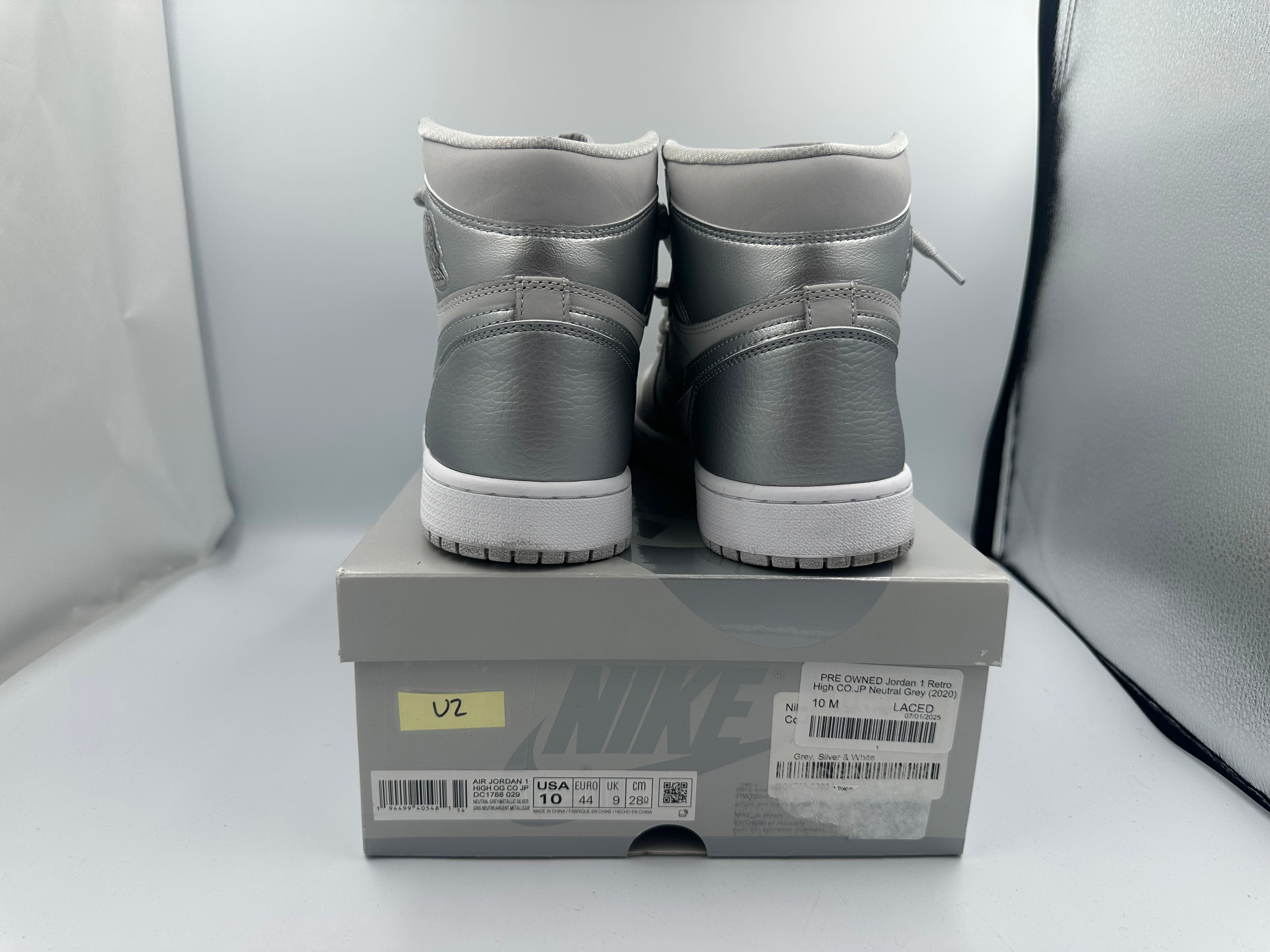 PRE OWNED Jordan 1 Retro High CO.JP Neutral Grey (2020)