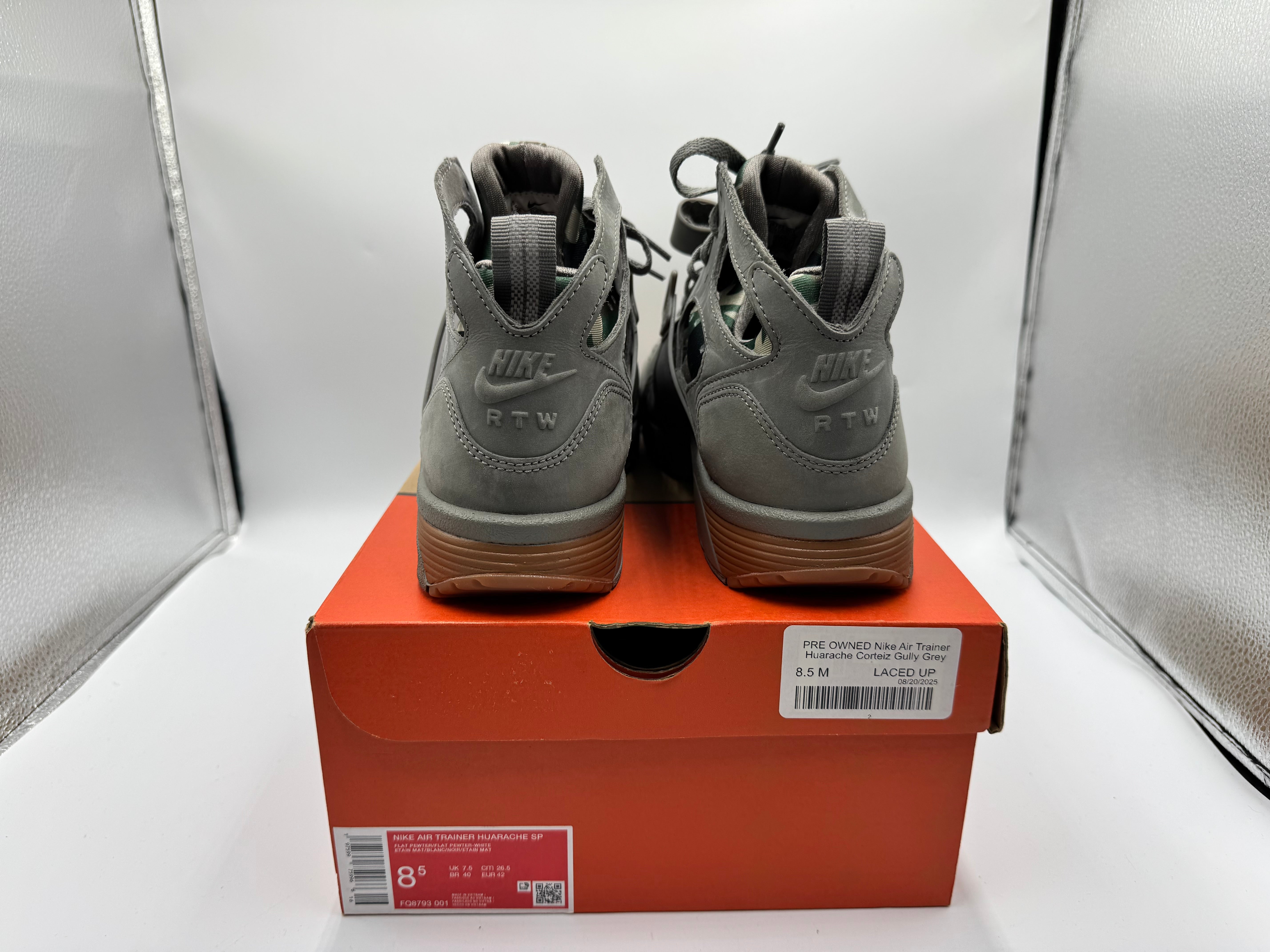PRE OWNED Nike Air Trainer Huarache Corteiz Gully Grey
