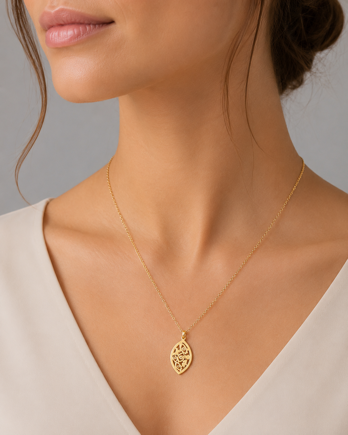 Mia Eye Necklace